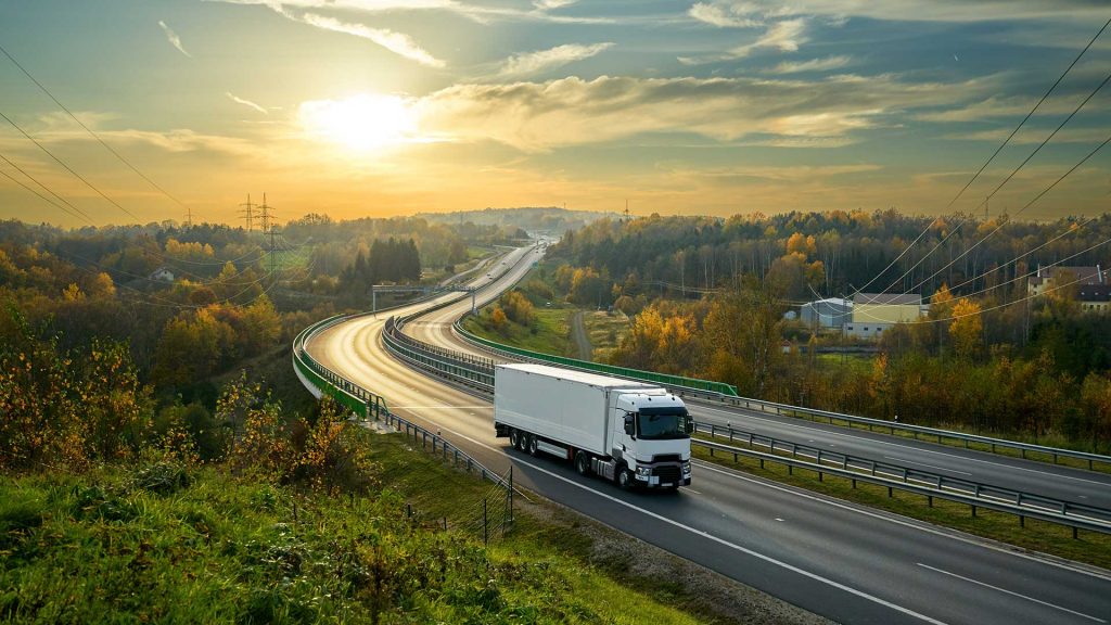 Soluzioni IoT | WAY Per la gestione e il monitoraggio delle flotte di mezzi pesanti WAY offre il sistema HeavyWAY